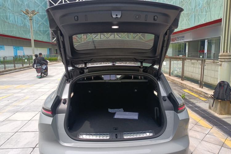 Used Nio ET5T 2025 100kWh Touring Trunk