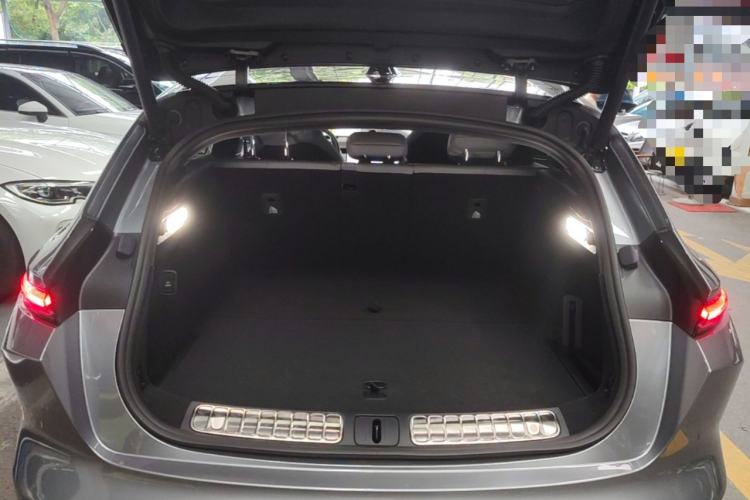 Used Nio ET5T 2025 75 kWh Touring Trunk