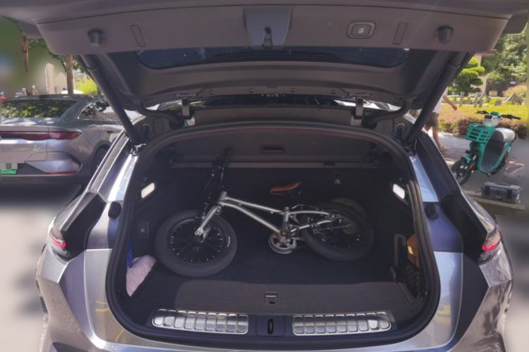 Used Nio ET5T 2025 Model Champion Commemorative Edition, 75kWh Touring Trunk