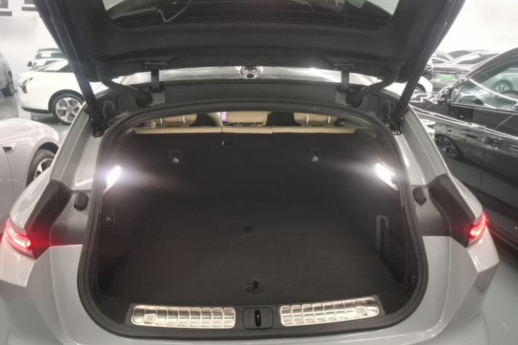 Used Nio ET5T 2025 75 kWh Touring Trunk