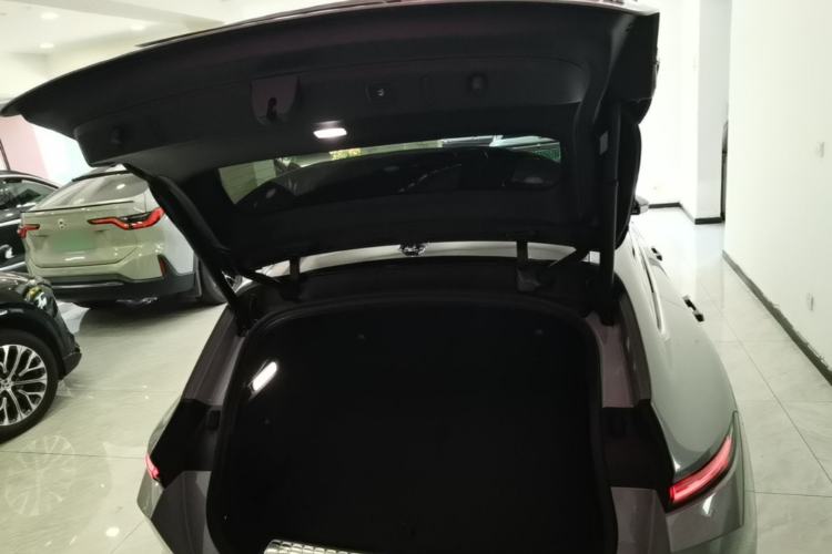 Used Nio ET5T 2025 75 kWh Touring Trunk