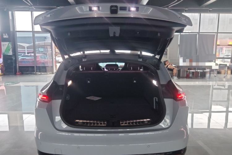 Used Nio ET5T 2025 75 kWh Touring Trunk