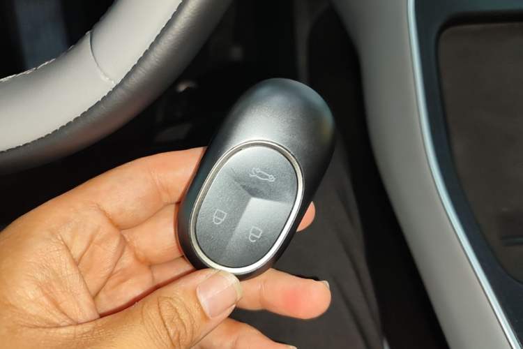 Used Nio ET5T 2025 Model Champion Commemorative Edition, 75kWh Touring Vehicle Key