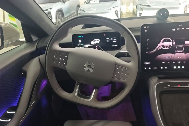 Used Nio ET5T 2025 75 kWh Touring Steering Wheel