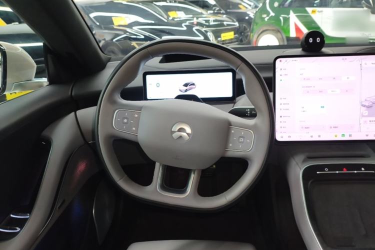 Used Nio ET5T 2025 75 kWh Touring Steering Wheel