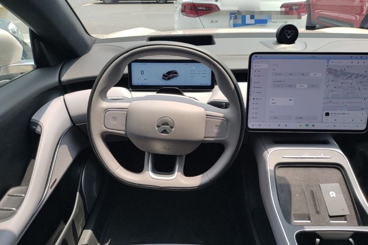 Used Nio ET5T 2025 75 kWh Touring Steering Wheel