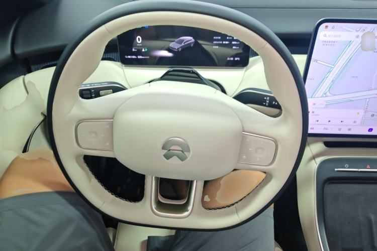 Used Nio ET5T 2025 75 kWh Touring Steering Wheel