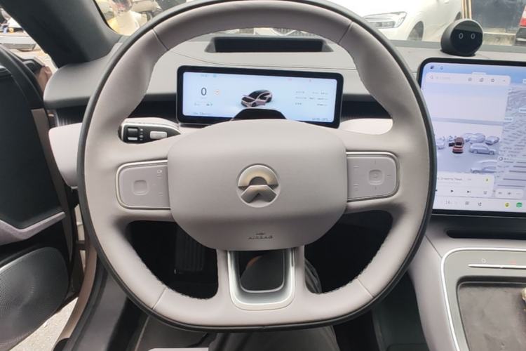 Used Nio ET5T 2025 75 kWh Touring Steering Wheel