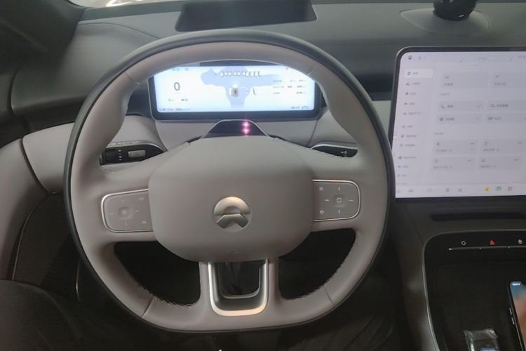 Used Nio ET5T 2025 75 kWh Touring Steering Wheel