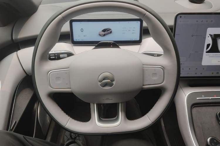 Used Nio ET5T 2025 75 kWh Touring Steering Wheel