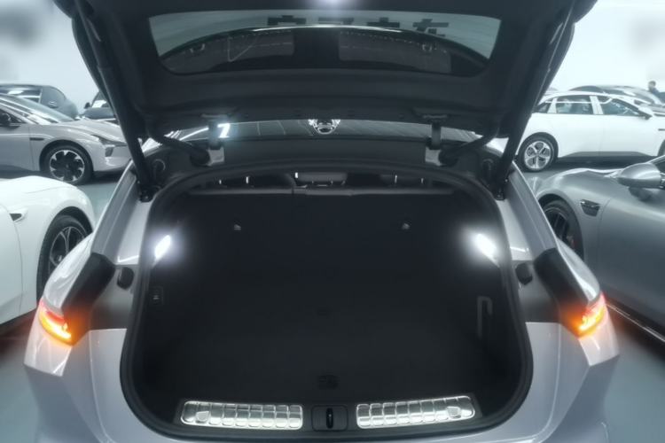 Used Nio ET5T 2025 75 kWh Touring Trunk