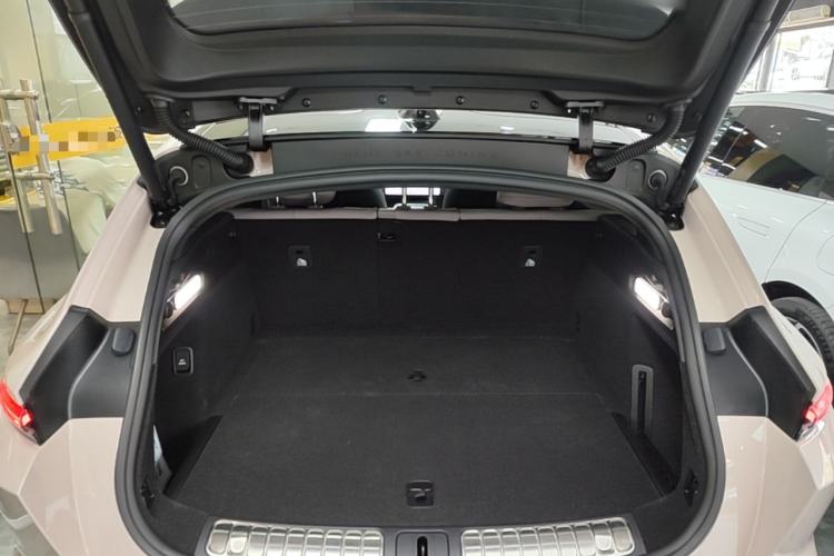 Used Nio ET5T 2025 75 kWh Touring Trunk