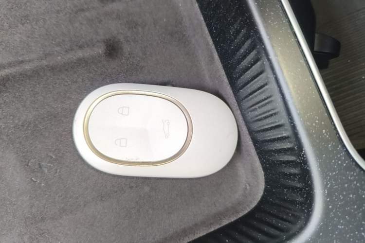 Used Nio ET5T 2025 75 kWh Touring Vehicle Key