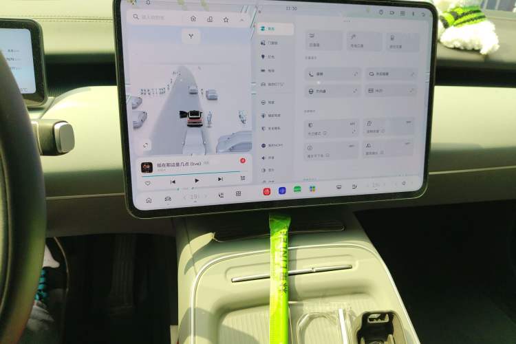 Used Nio ET5T 2025 75 kWh Touring Audio And AC Panel