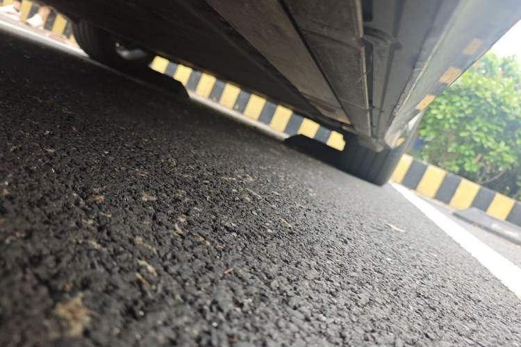 Used Nio ET5T 2025 75 kWh Touring Chassis Front Left