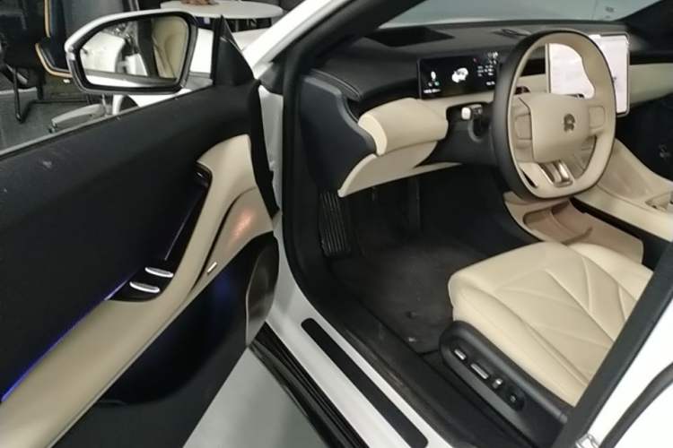 Used Nio ET5T 2025 75 kWh Touring Driver Seat