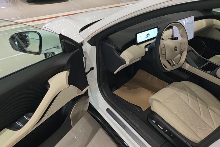 Used Nio ET5T 2025 75 kWh Touring Driver Seat