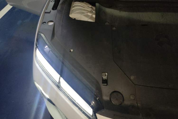 Used Nio ET5T 2025 75 kWh Touring Engine Bay Right