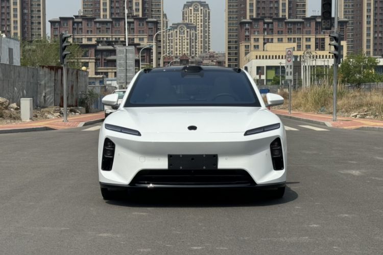 Used Nio ET5T 2025 75 kWh Touring Exterior 1