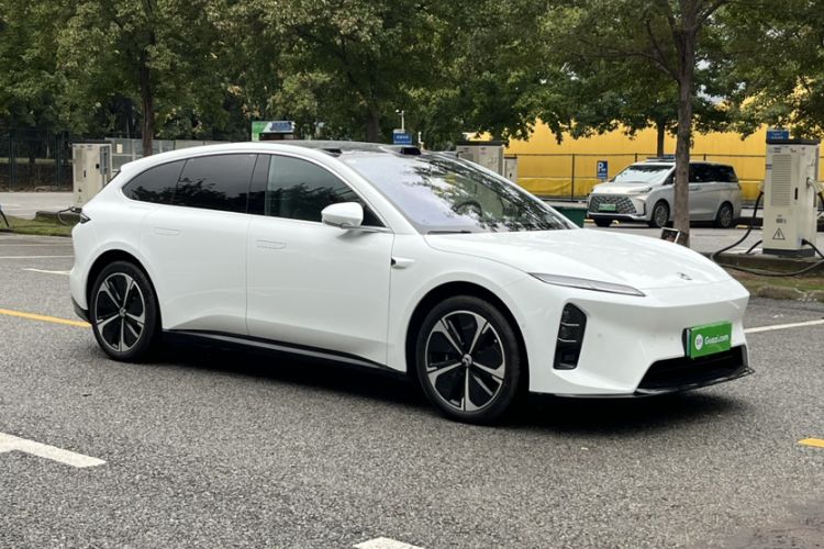Used Nio ET5T 2025 75 kWh Touring Exterior 2