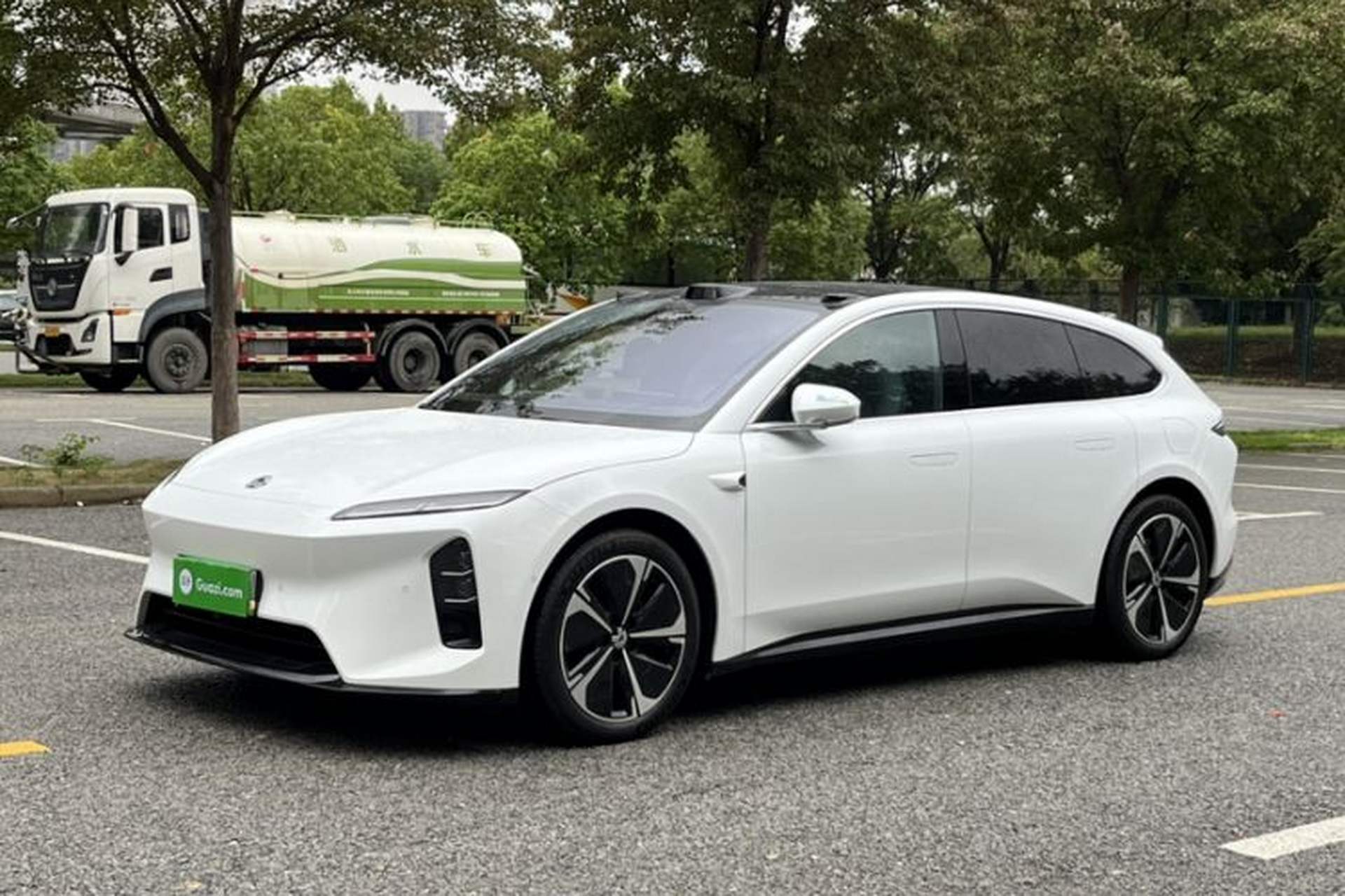 Used Nio ET5T 2025 75 kWh Touring Front Left 45 Deg