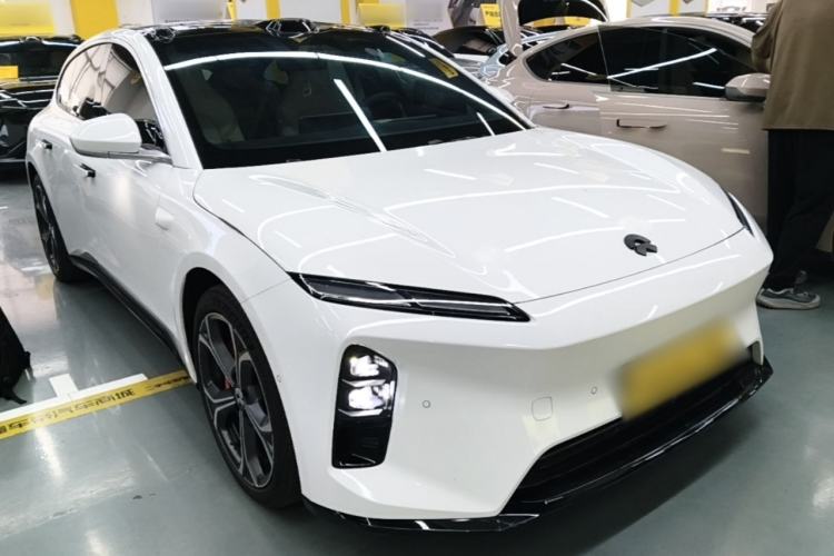 Used Nio ET5T 2025 75 kWh Touring Front Right 45 Deg