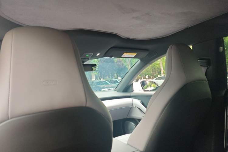 Used Nio ET5T 2025 75 kWh Touring Headliner