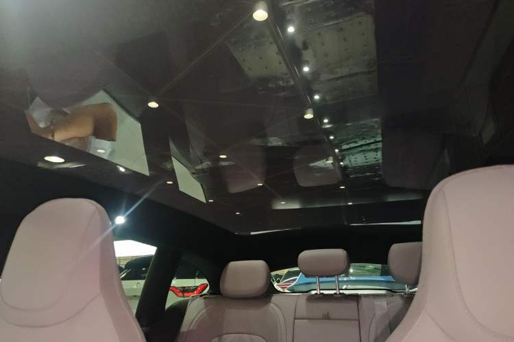 Used Nio ET5T 2025 75 kWh Touring Headliner
