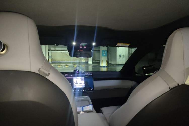 Used Nio ET5T 2025 75 kWh Touring Headliner