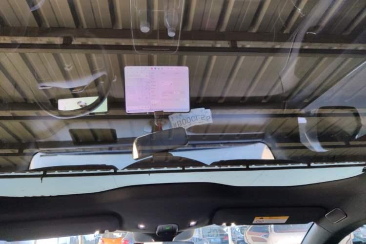 Used Nio ET5T 2025 75 kWh Touring Headliner