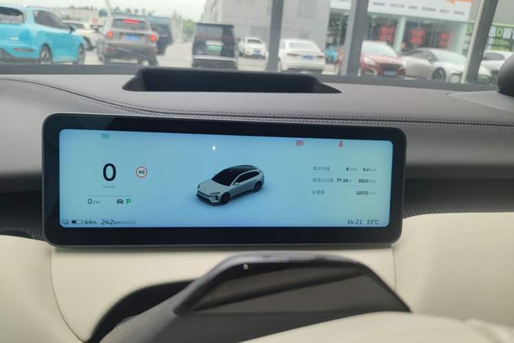 Used Nio ET5T 2025 75 kWh Touring Instrument Cluster