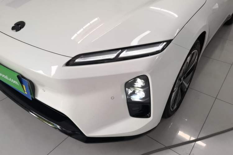 Used Nio ET5T 2025 75 kWh Touring Left Front Headlight