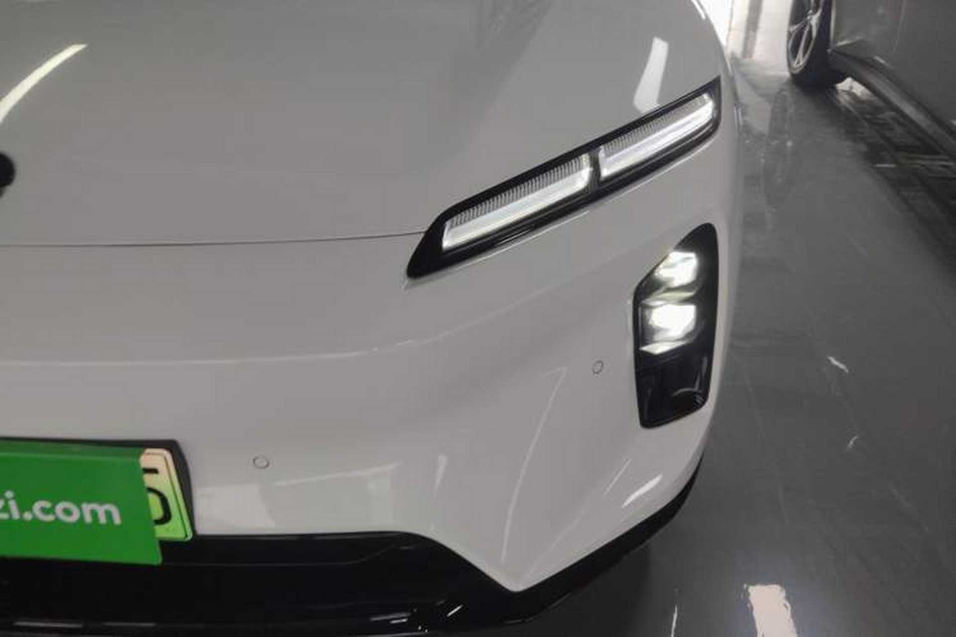 Used Nio ET5T 2025 75 kWh Touring Left Front Headlight