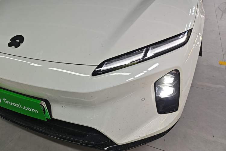 Used Nio ET5T 2025 75 kWh Touring Left Front Headlight