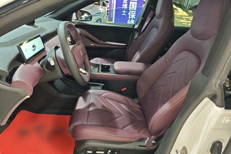 Used Nio ET5T 2025 75 kWh Touring Left Front Seat