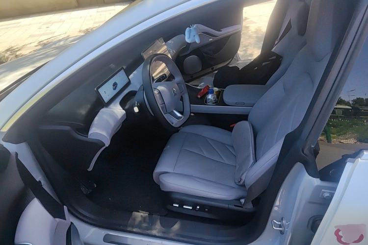 Used Nio ET5T 2025 75 kWh Touring Left Front Seat