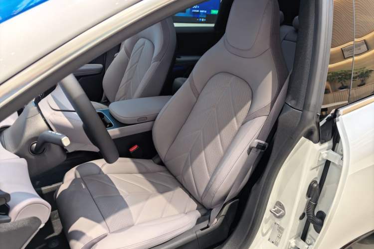 Used Nio ET5T 2025 75 kWh Touring
