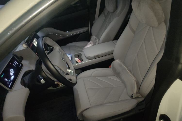 Used Nio ET5T 2025 75 kWh Touring Left Front Seat