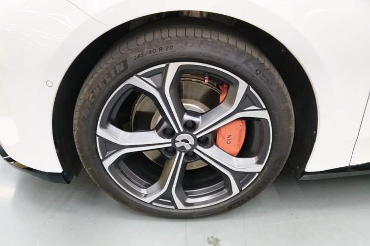 Used Nio ET5T 2025 75 kWh Touring Left Front Wheel Hub