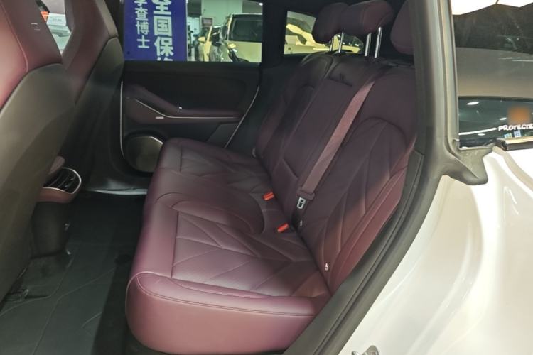 Used Nio ET5T 2025 75 kWh Touring Left Rear Seat