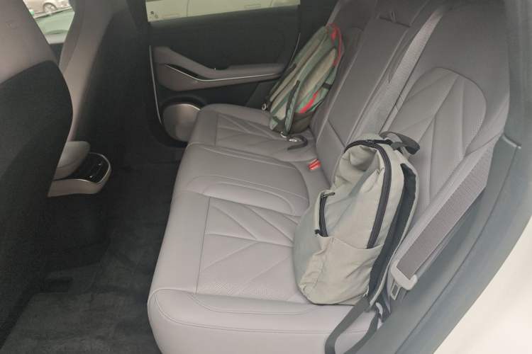 Used Nio ET5T 2025 75 kWh Touring Left Rear Seat