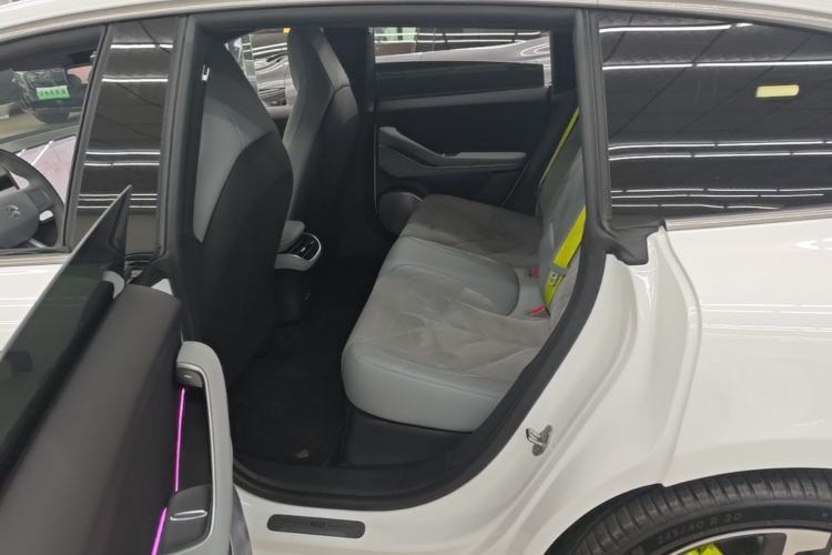 Used Nio ET5T 2025 75 kWh Touring Left Rear Seat