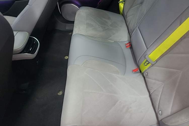 Used Nio ET5T 2025 75 kWh Touring Left Rear Seat
