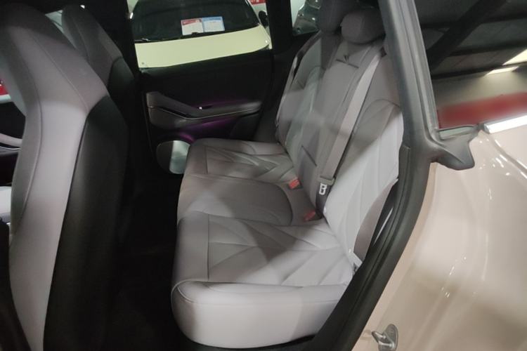 Used Nio ET5T 2025 75 kWh Touring Left Rear Seat