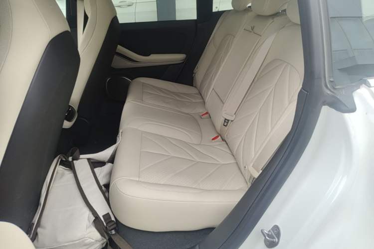 Used Nio ET5T 2025 75 kWh Touring Left Rear Seat