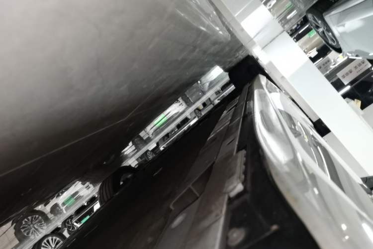 Used Nio ET5T 2025 Model Champion Commemorative Edition, 100kWh Touring Left Side Sill