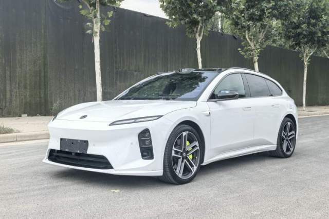 Used Nio ET5T 2025 Model Champion Commemorative Edition, 100kWh Touring
