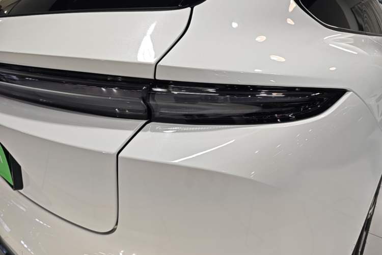 Used Nio ET5T 2025 75 kWh Touring Right Rear Taillight