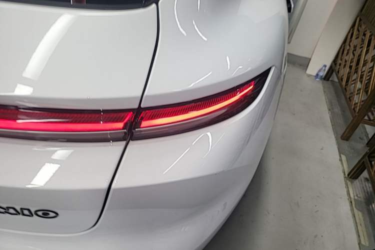 Used Nio ET5T 2025 75 kWh Touring Right Rear Taillight