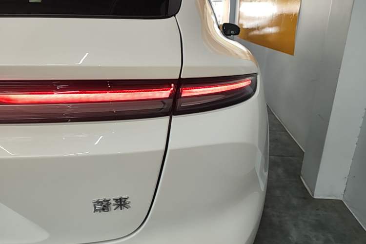 Used Nio ET5T 2025 75 kWh Touring Right Rear Taillight